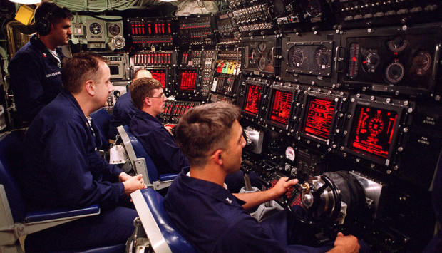 800px-USS_Seawolf_(SSN_21)_Control_Room_HighRes rugged tablet submarine