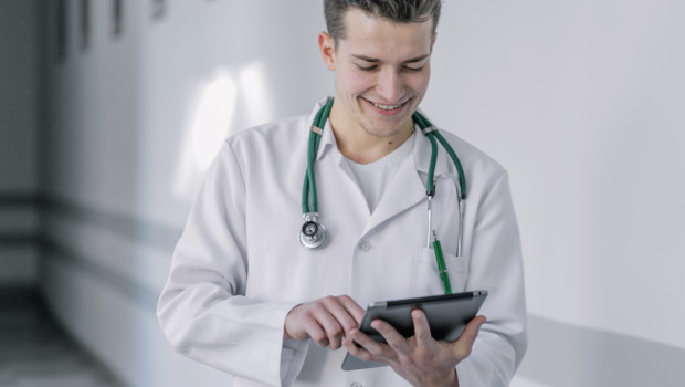 healthcare tablets doctor